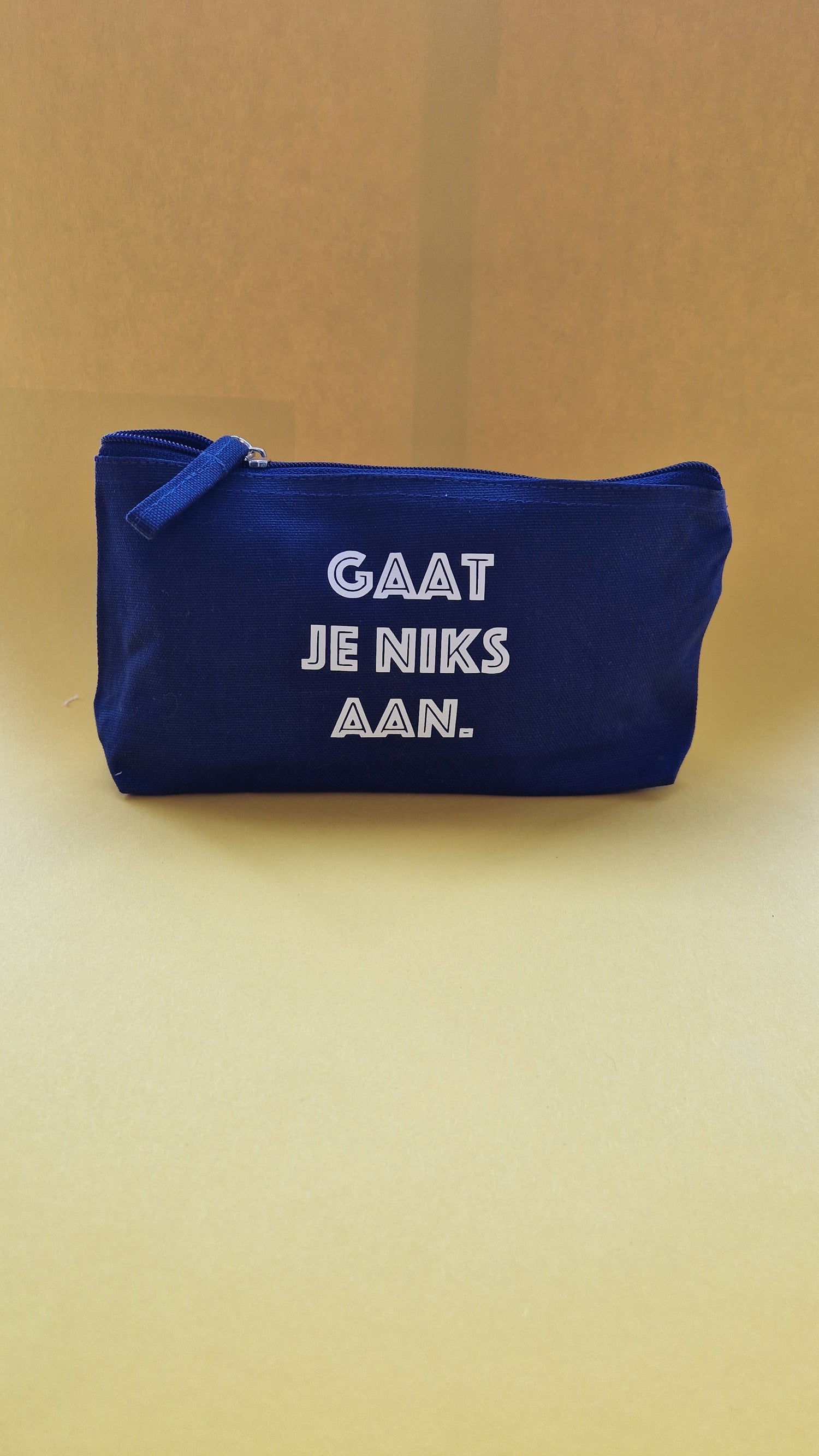 Toilettasje - Gaat je niets aan.