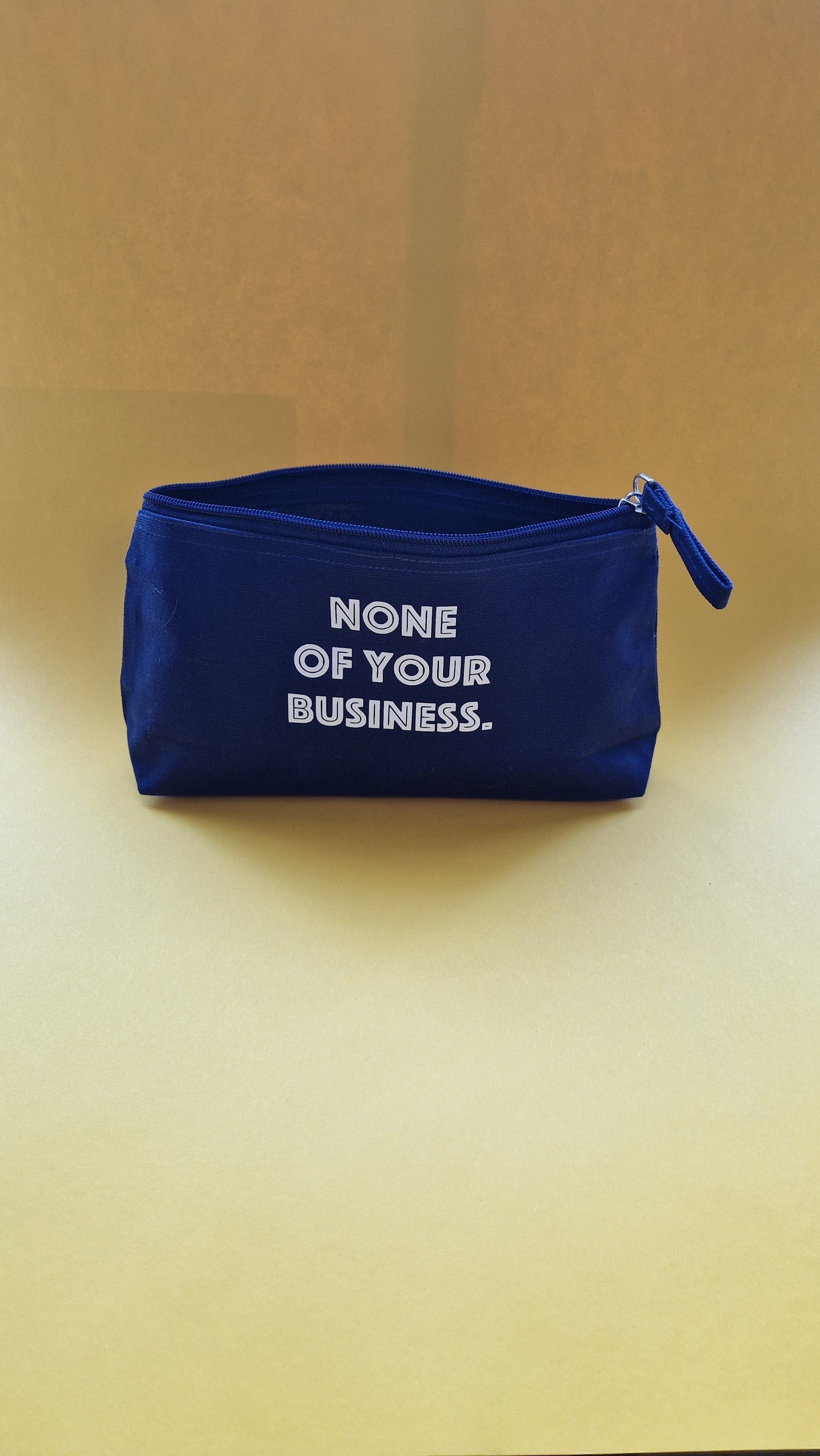 Toilettasje - None of your business