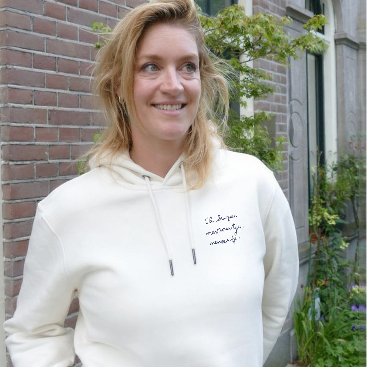 Hoody Ivoor - Ik ben geen mevrouwtje, meneertje.